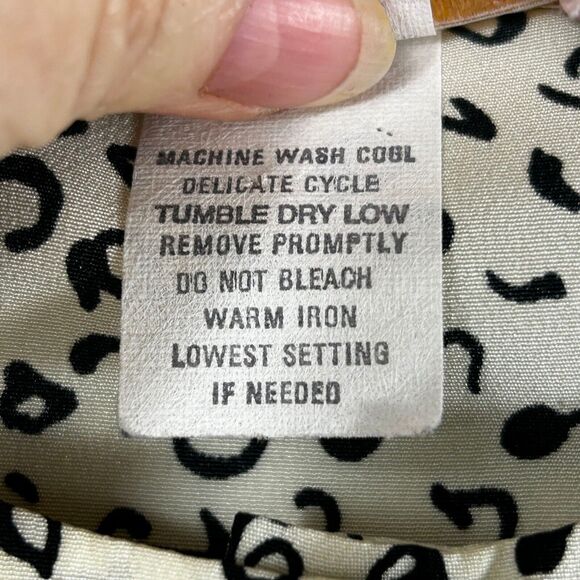 Worthington Essentials Top Womens 8 Black White Printed Short Sleeve Blouse - Picture 6 of 7